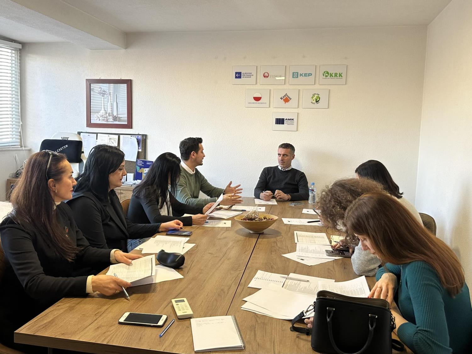 Takimi me anëtarët e Komitetit për Burime Njerëzore dhe stafit të Kompanisë EPPC Kosovë